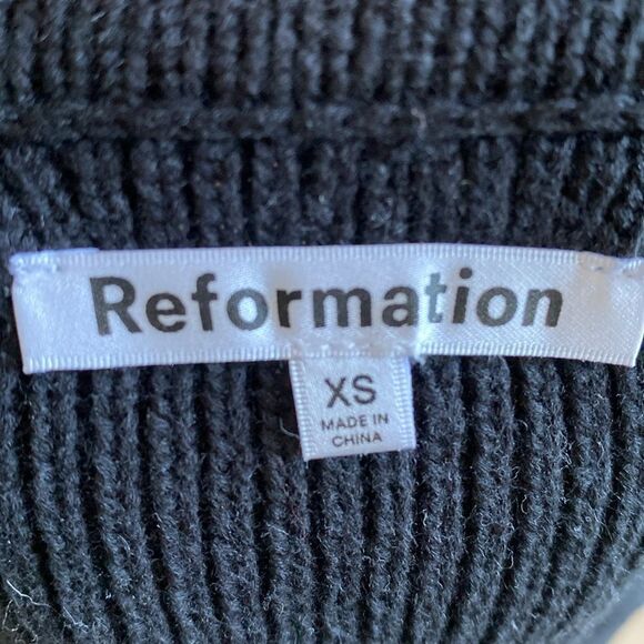 Reformation Black Ribbed Knit Chain Strap Fitted Tank Top - Picture 4 of 7